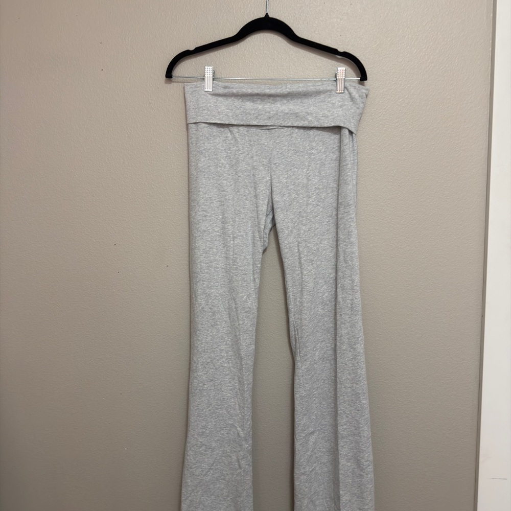 SKIMS straight leg yoga pants